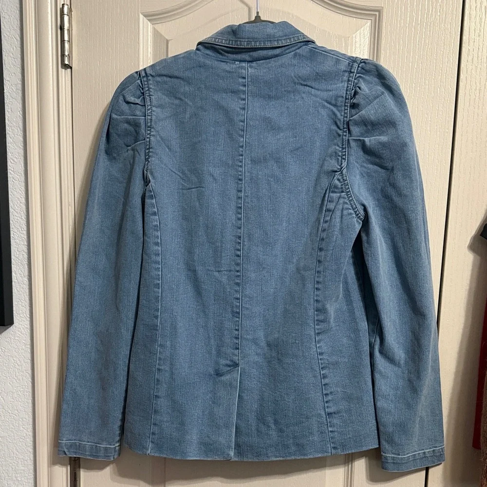 Elan Puff Sleeve Light Denim Blazer Minimalist Capsule Wardrobe Western Preppy